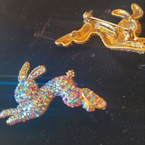 Heidi Daus Bunny AB Brooch